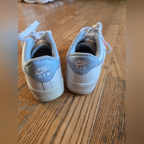 Nike Air Force 1 - Picture 5 of 5